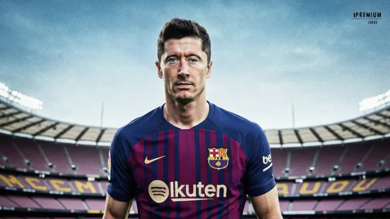 Robert Lewandowski w stroju Barcelony, portret 3:4 do Pinteresta